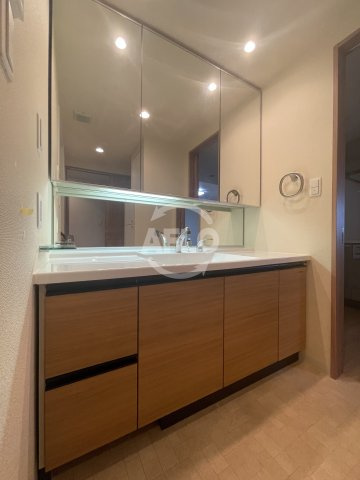 なんばセントラルプラザリバーガーデンの独立洗面台|なんばセントラルプラザリバーガーデン　独立洗面台