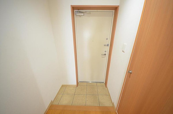 【玄関】 | エスペルーモ本所吾妻橋 | 同建物別部屋参考写真