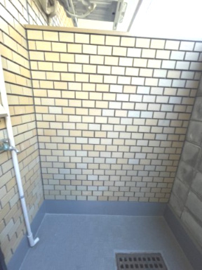 【その他】 | 上新庄駅前グランドハイツ北 | 室外洗濯機置き場です