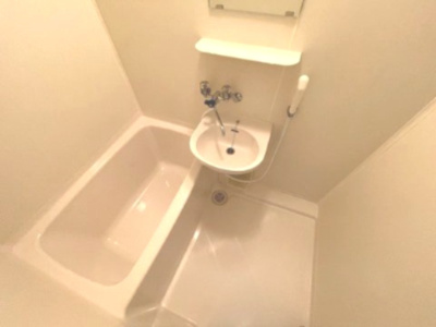 【浴室】 | 上新庄駅前グランドハイツ北 | 日々の暮らしに欠かせないお風呂です