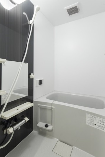 プロストル　ミラの浴室