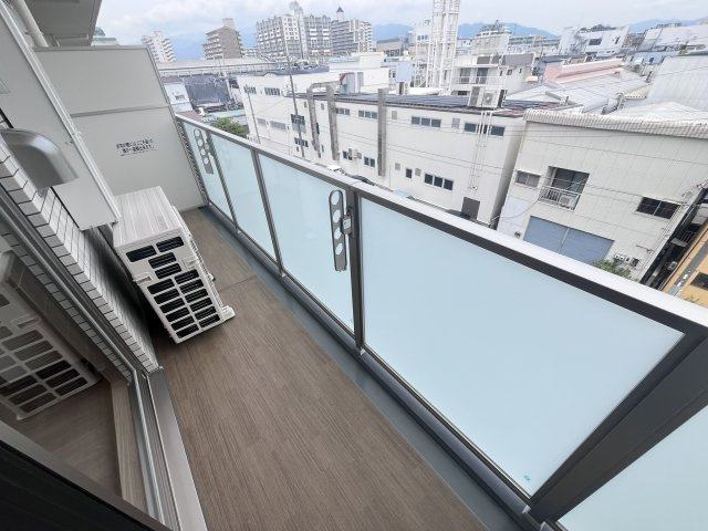 【バルコニー】 | プレジオ西宮北口 | 陽当たり良好なバルコニーです