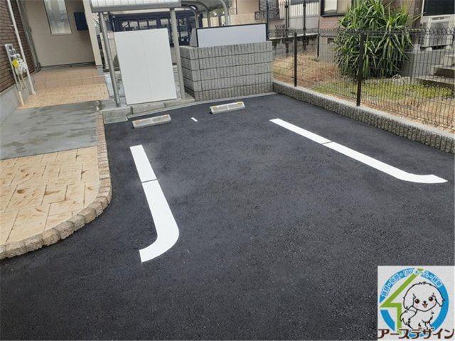 コンフォール　ライフの駐車場