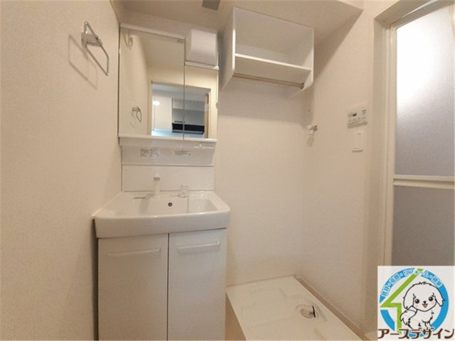 コンフォール　ライフの洗面所|パース写真