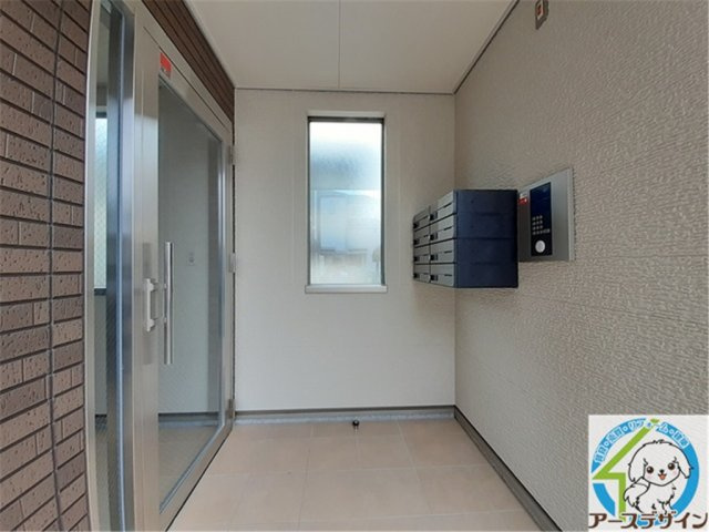 コンフォール　ライフのエントランス