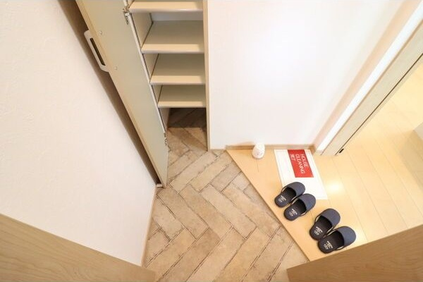 Success(サクセス)の玄関