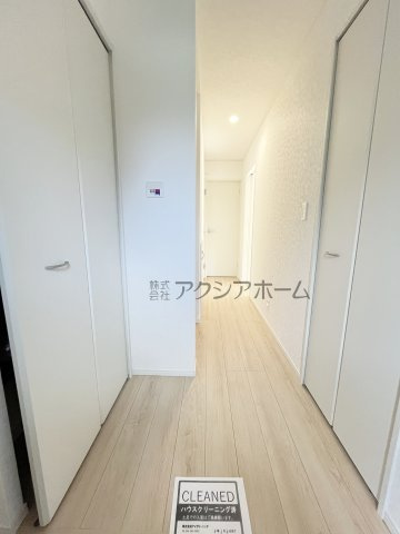 飯能市双柳・全1棟　新築一戸建　～テレワークルームあり～の玄関