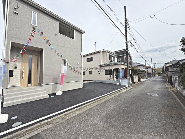 飯能市双柳・全1棟　新築一戸建　～テレワークルームあり～の前面道路含む現地写真
