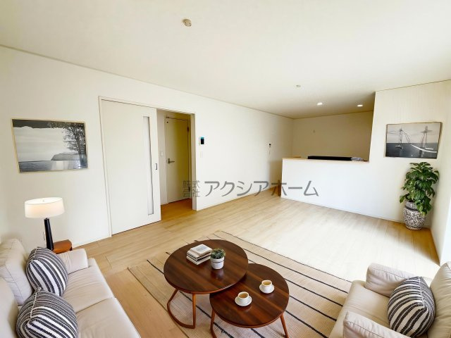 飯能市双柳・全1棟　新築一戸建　～テレワークルームあり～の内装|（家具はCG画像での表示になります）