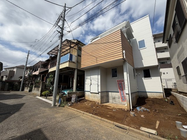 板橋区赤塚6丁目　南道路×整形地　新築戸建限定1棟の前面道路含む現地写真