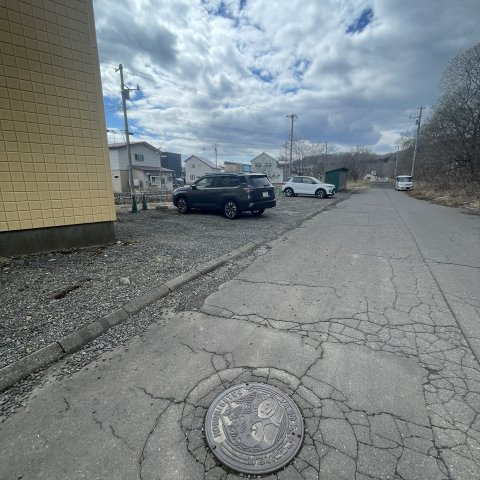 バルビゾンの駐車場