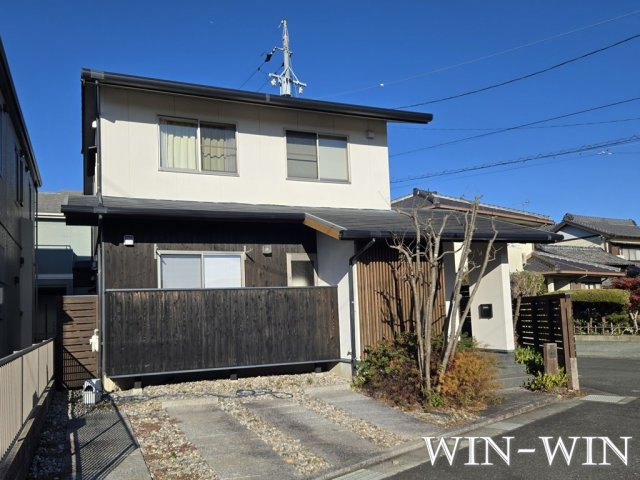 平川本町貸家の外観