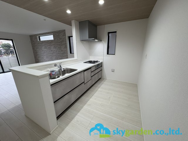 藤沢市亀井野12期　新築戸建　全3棟1号棟のキッチン|お料理しやすいキッチンです