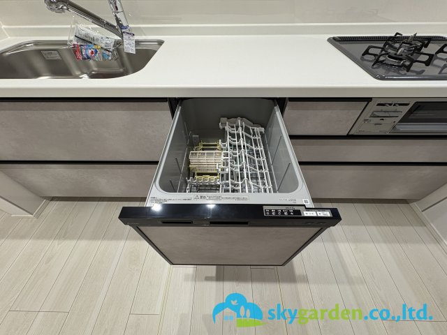 藤沢市亀井野12期　新築戸建　全3棟1号棟のキッチン|食洗機付いてます