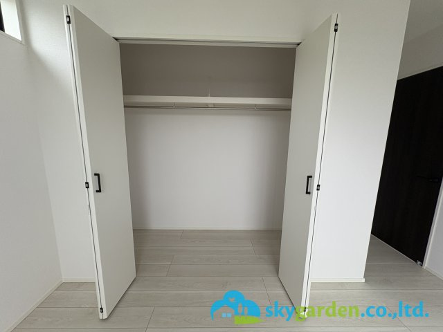 藤沢市亀井野12期　新築戸建　全3棟1号棟の玄関