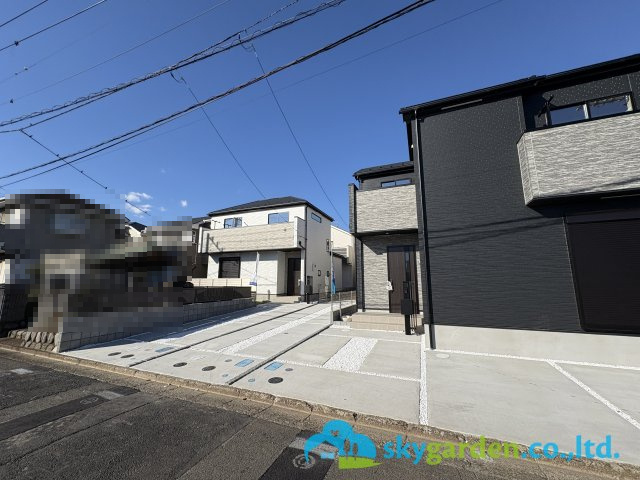 藤沢市亀井野12期　新築戸建　全3棟1号棟の前面道路含む現地写真|前面道路含む現地写真です