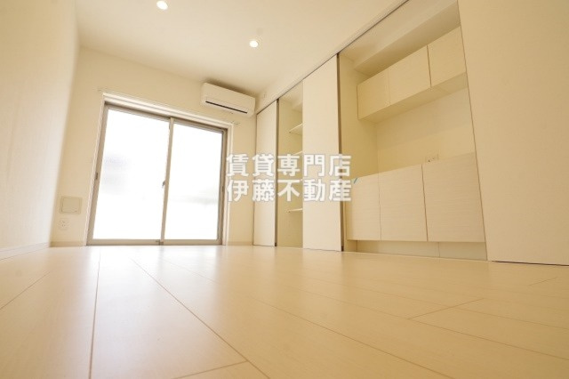 リブリ・浄心Aの洋室