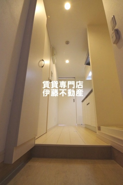 リブリ・浄心Aの玄関