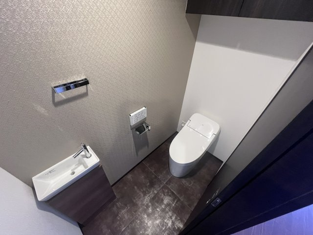 【トイレ】 | プレジオ西宮北口 | ゆったりとした空間のトイレです
