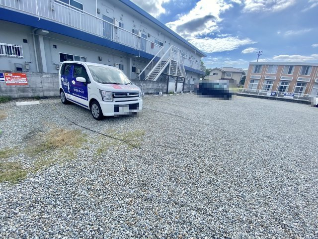 宮本コーポの駐車場
