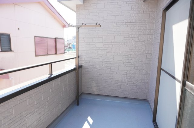 草加市中根3丁目 中古戸建のバルコニー