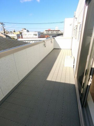 サン・アリビオのバルコニー