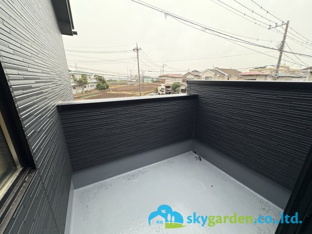 藤沢市亀井野12期　新築戸建　全3棟3号棟のバルコニー|広々としたバルコニーです