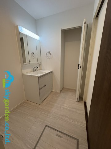 藤沢市亀井野12期　新築戸建　全3棟3号棟の脱衣所|洗面脱衣室