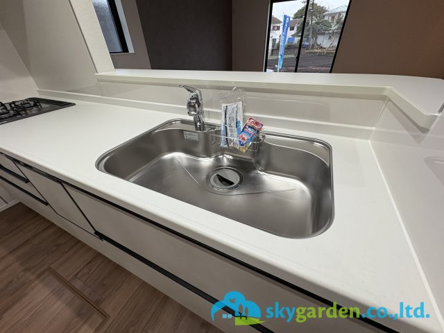 藤沢市亀井野12期　新築戸建　全3棟3号棟のキッチン|キッチンシンク