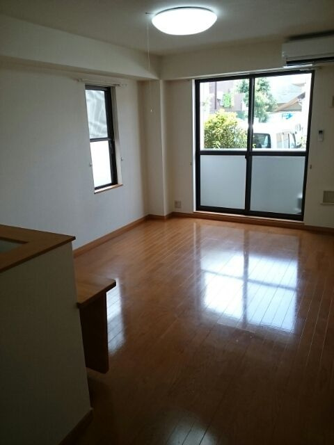 プラネットＣ　　刈谷市近郊の賃貸はクラスホーム刈谷店の居間・リビング