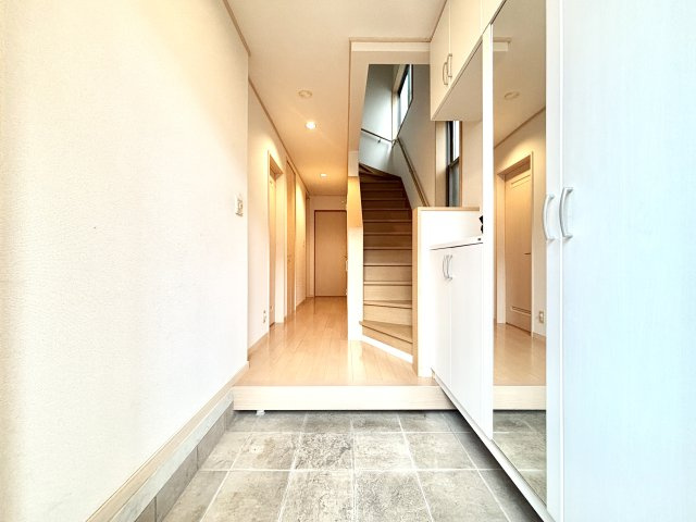【玄関】