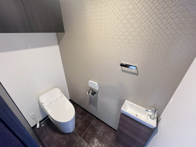【トイレ】 | プレジオ西宮北口 | 清潔感のあるトイレです