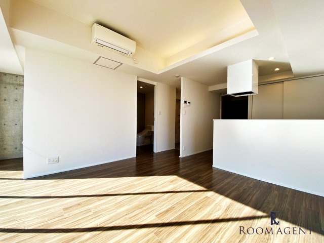 コレクション名駅III の内装