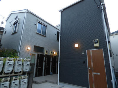 調布市菊野台2丁目のアパートの画像