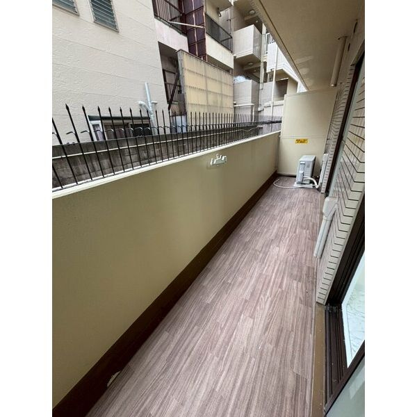 大正メゾンのバルコニー