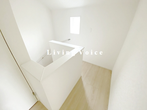 【玄関】 | 【仲介手数料０円】秦野市室町第2　新築一戸建て　全2棟 | 秦野市室町第2　新築一戸建て　全2棟