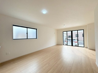 【居間・リビング】 | 川越市新宿町3丁目　新築分譲　東武東上線『川越駅』徒歩14分　【新宿小学区】