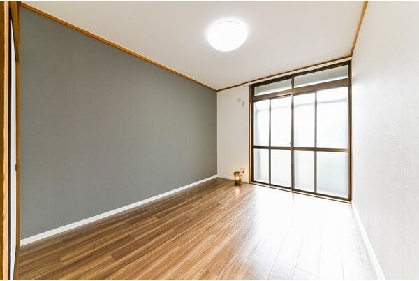 エクセルコート名和の洋室|個人の部屋や寝室として使える洋室です