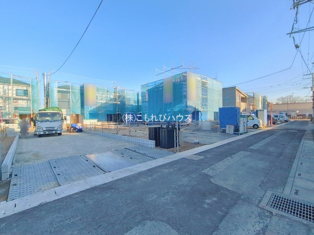 鴻巣市小松1丁目　新築一戸建て　14区画　03の前面道路含む現地写真|撮影：'26/02/05