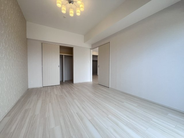 【洋室】 | プレジオ西宮北口 | スタンダードな洋室です