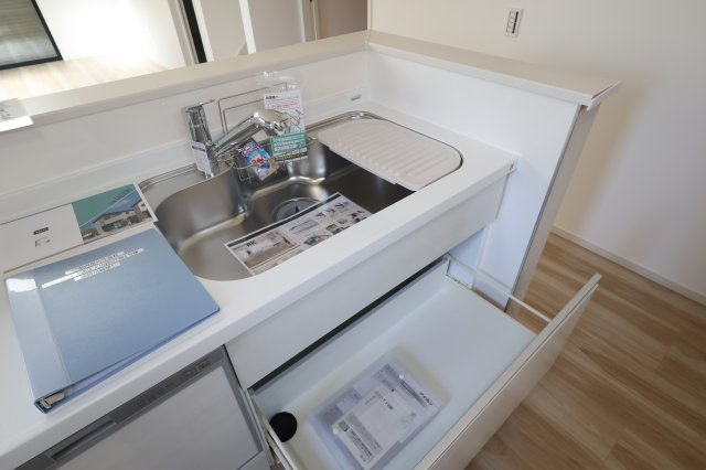 《仲介手数料無料》南区大字太田窪2695-8新築一戸建てLIGAREのキッチン