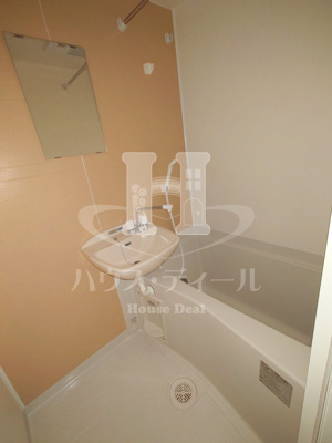 【浴室】 | ＧＲＡＮＢＬＵＥ王子 | お風呂です