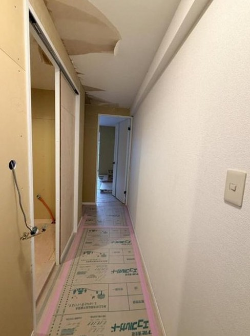 内装リフォーム中の写真です。
