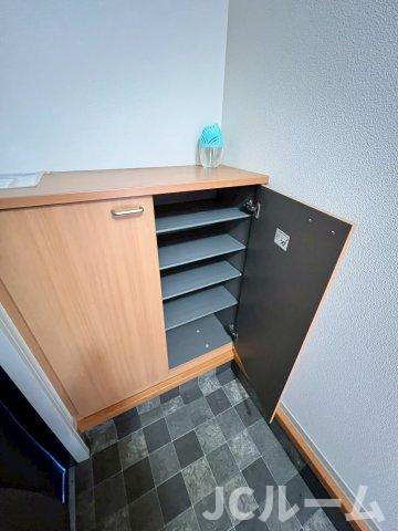 シャルマン城東 Ⅱの玄関