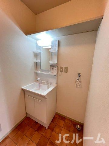 シャルマン城東 Ⅱの洗面所