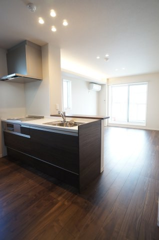 【居間・リビング】 | グランドプラム | ※同間取り他部屋の写真です。