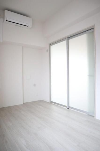 ＭＥＩＮ　ＳＣＨＬＯＳＳ　三河島の寝室