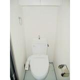 【トイレ】 | フェニックス日本橋兜町弐番館 | 落ち着いた色調のトイレです