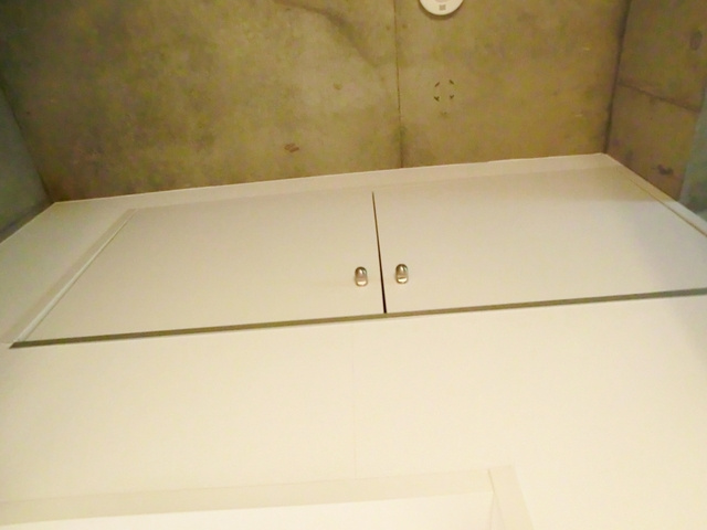 コエル第三ビルの収納|上部にも収納があります☆