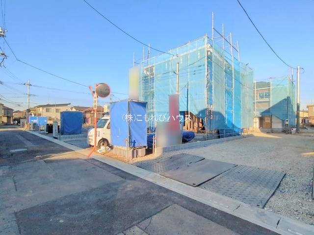 鴻巣市小松1丁目　新築一戸建て　14区画　04の前面道路含む現地写真|撮影：'26/02/05